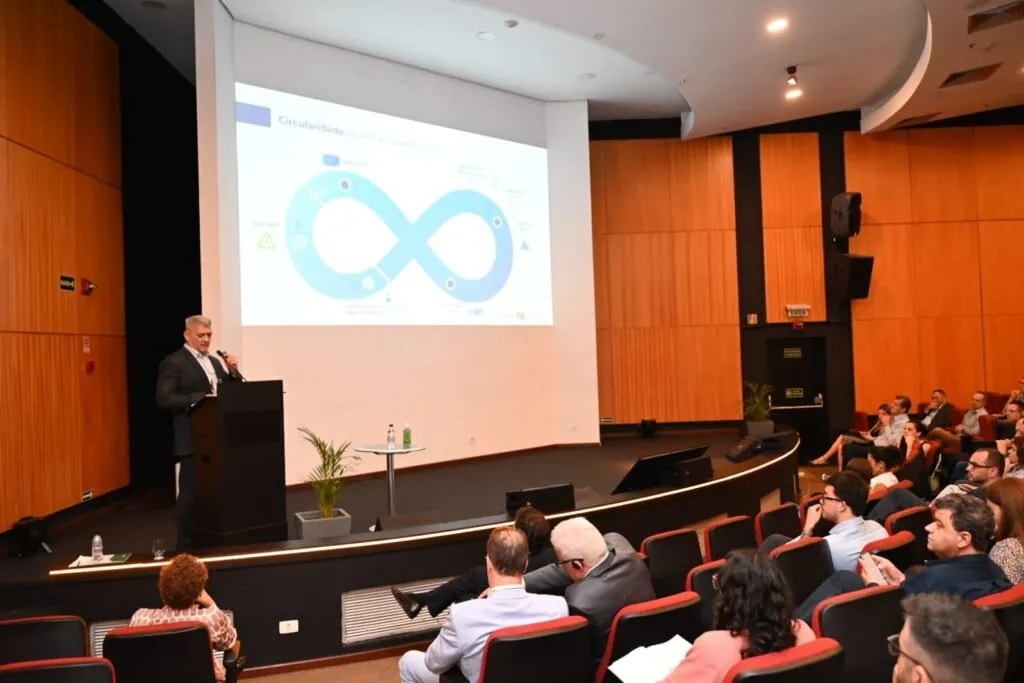 Conferência de Feiras Internacionais — foto 2
